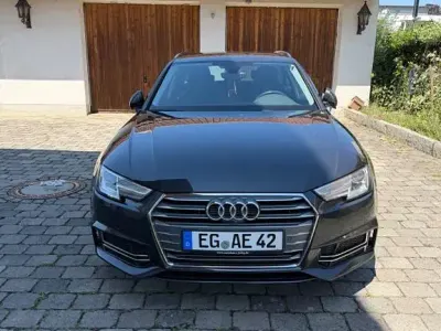 Gebraucht Audi A4 Sport 190 PS (139 kW) 2018 Grau Kombi