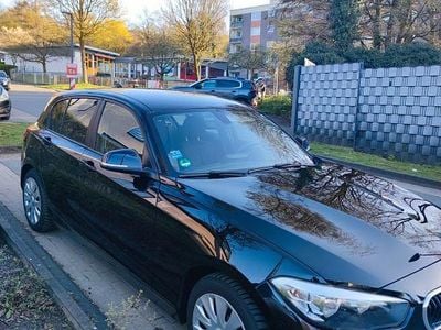 Gebraucht BMW 116 Advantage 109 PS (80 kW) 2015 Schwarz Kleinwagen