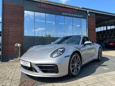Porsche 911 Carrera 4