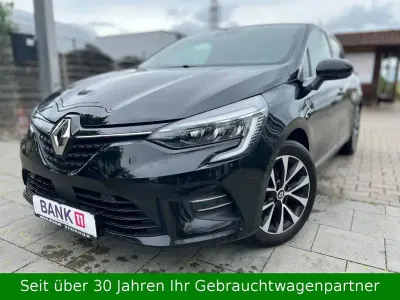 Begagnad Renault Clio V Intens 131 HK (96 kW) 2020 Svart Sedan