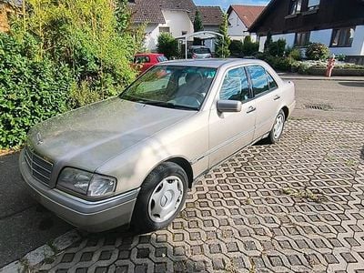 Mercedes C180