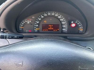 Mercedes C200