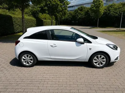 Gebraucht Opel Corsa Edition 69 PS (50 kW) 2017 Schwarz Kleinwagen