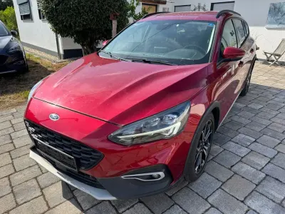 Gebraucht Ford Focus Active 120 PS (88 kW) 2019 Rot Limousine