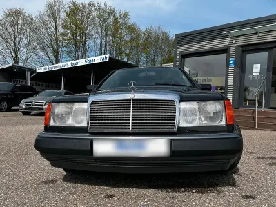 Gebraucht Mercedes E300 Sportline 179 PS (131 kW) 1992 Schwarz Coupé