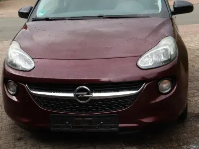 Gebraucht Opel Adam 70 PS (51 kW) 2013 Rot Kleinwagen