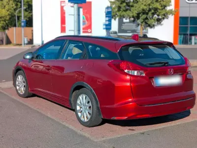 Gebraucht Honda Civic 120 PS (88 kW) 2014 Rot Kombi