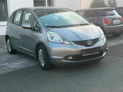 Gebraucht Honda Jazz Comfort 99 PS (72 kW) 2010 Grau Kleinwagen