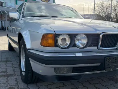 Gebraucht BMW 750 299 PS (219 kW) 1991 Silber Limousine