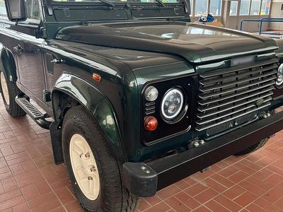 Gebraucht Land Rover Defender 120 PS (88 kW) 1999 Grün SUV