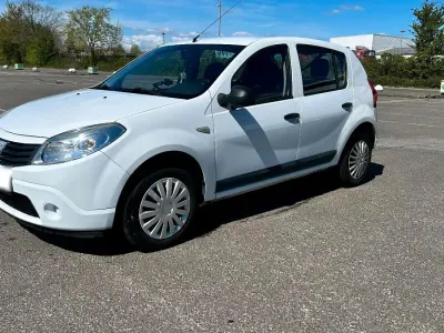 Gebraucht Dacia Sandero 75 PS (55 kW) 2009 Weiß Kleinwagen