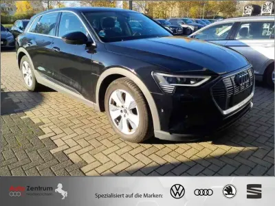 Używany Audi e-tron Sport 230 kW (313 KM) 2022 Czarny SUV