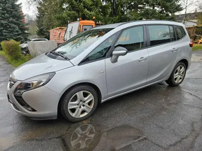 Gebraucht Opel Zafira Tourer Selection 140 PS (102 kW) 2016 Silber Van / Kleinbus