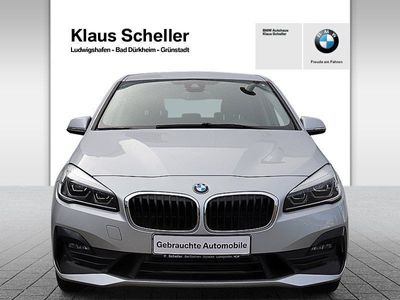 gebraucht BMW 218 Active Tourer d LED Navi Parkassistent Shz