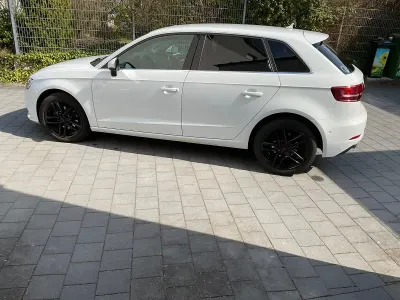 Używany Audi A3 Design 116 KM (85 kW) 2018 Biały Sedan/Limuzyna
