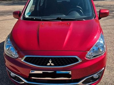 Gebraucht Mitsubishi Space Star Diamant Edition 71 PS (52 kW) 2020 Rot Kleinwagen