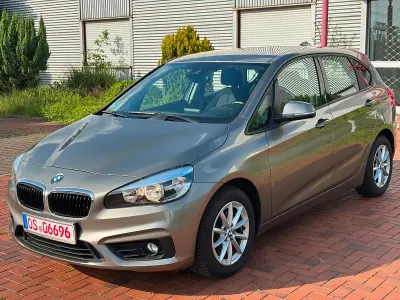 Gebraucht BMW 218 Active Tourer Sport Line 136 PS (100 kW) 2015 Gold Van / Kleinbus