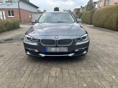 Gebraucht BMW 318 143 PS (105 kW) 2013 Grau Kombi