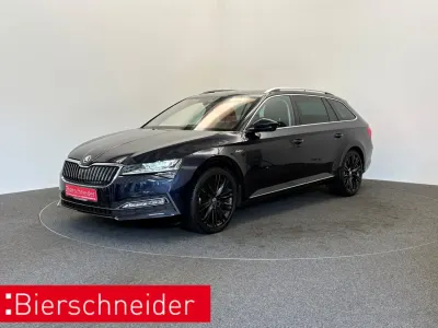Gebraucht Skoda Superb LAURIN & KLEMENT 200 PS (147 kW) 2022 Blau Kombi