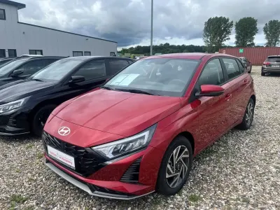 Neu Hyundai i20 Trend 90 PS (66 kW) 2026 Rot Kleinwagen