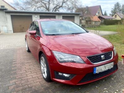 Gebraucht Seat Leon FR 140 PS (102 kW) 2013 Rot Limousine