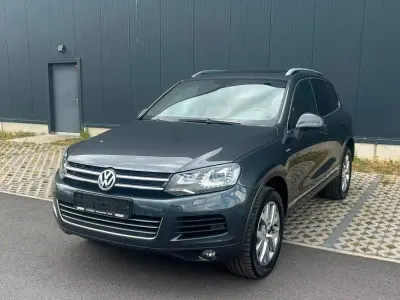 Gebraucht VW Touareg Edition 204 PS (150 kW) 2013 Grau SUV