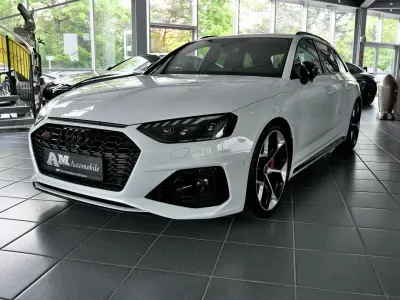 Gebraucht Audi RS4 Competition 450 PS (330 kW) 2024 Weiß Kombi