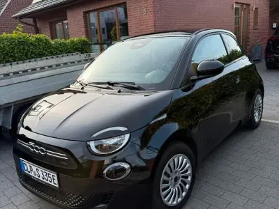 Gebraucht Fiat 500e Action 69 kW (95 PS) 2022 Schwarz Kleinwagen