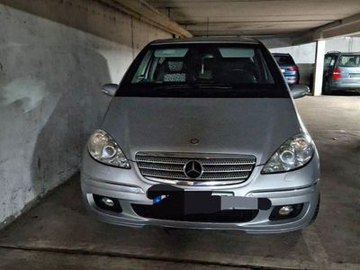 Second-hand Mercedes 200 136 CP (100 kW) 2007 Argintiu Berlinǎ