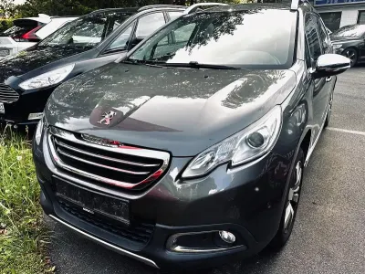 Gebraucht Peugeot 2008 92 PS (67 kW) 2015 Grau SUV