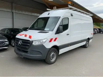 Gebraucht Mercedes Sprinter 163 PS (119 kW) 2021 Arktikweiss Van