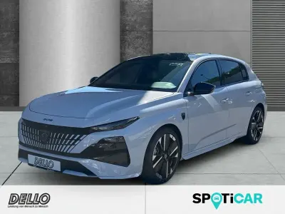 Neu Peugeot 308 Premium 145 PS (106 kW) 2026 Okenit weiß met. Limousine