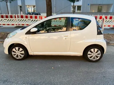 Gebraucht Citroën C1 68 PS (50 kW) 2010 Weiß Kleinwagen