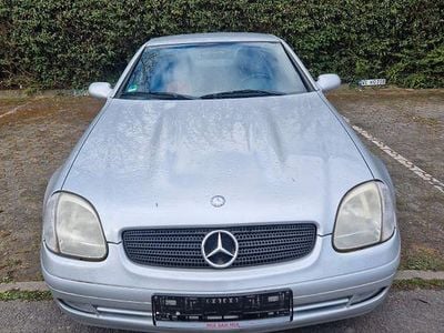 Gebraucht Mercedes SLK230 193 PS (141 kW) 1997 Silber Cabrio