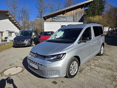 Gebraucht VW Caddy Life 122 PS (89 kW) 2023 Silber Van / Kleinbus
