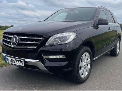Gebraucht Mercedes ML250 204 PS (150 kW) 2012 Schwarz SUV