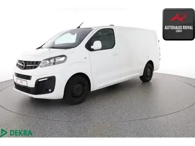 Gebraucht Opel Vivaro-e Combi 177 PS (130 kW) 2021 Weiss Van / Kleinbus