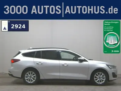 Gebraucht Ford Focus Cool & Connect 120 PS (88 kW) 2022 Silber Kombi