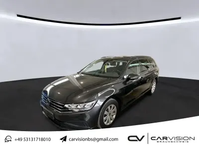 Gebraucht VW Passat 150 PS (110 kW) 2023 Grau Kombi