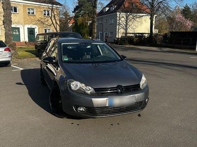 Second-hand VW Golf VII Match 86 CP (63 kW) 2012 Gri Berlinǎ