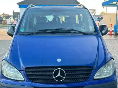 Gebraucht Mercedes Vito 150 PS (110 kW) 2026 Blau Van