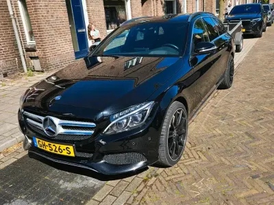 Gebraucht Mercedes C350e 279 PS (205 kW) 2015 Schwarz Kombi