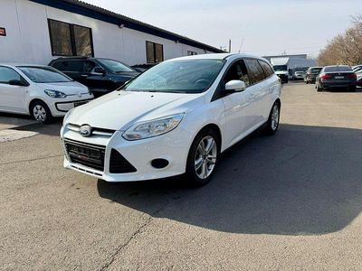 Gebraucht Ford Focus Trend 95 PS (69 kW) 2014 Weiß Kombi