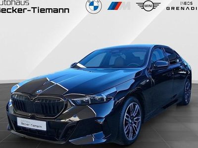Gebraucht BMW 520 M Sport 197 PS (144 kW) 2025 Saphirschwarz Limousine