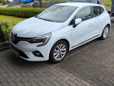 Gebraucht Renault Clio V Intens 91 PS (66 kW) 2022 Weiß Limousine