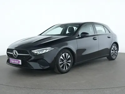 Gebraucht Mercedes A180 136 PS (100 kW) 2024 Nachtschwarz Limousine