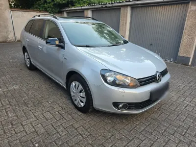 Gebraucht VW Golf VII Match 105 PS (77 kW) 2013 Silber Kombi