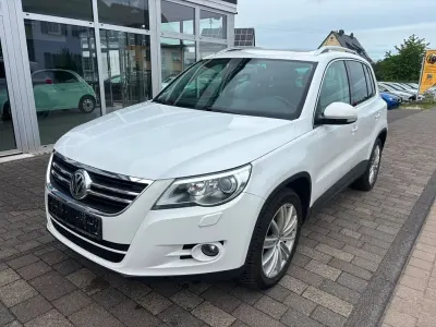 Gebraucht VW Tiguan 140 PS (102 kW) 2009 Weiß SUV