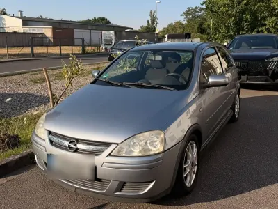 Gebraucht Opel Corsa 60 PS (44 kW) 2005 Silber Kleinwagen