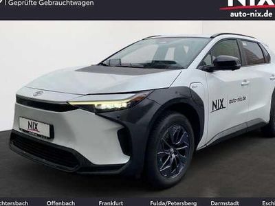 Gebraucht Toyota bZ4X Team 150 kW (204 PS) 2024 Platinumweiß perleffekt SUV
